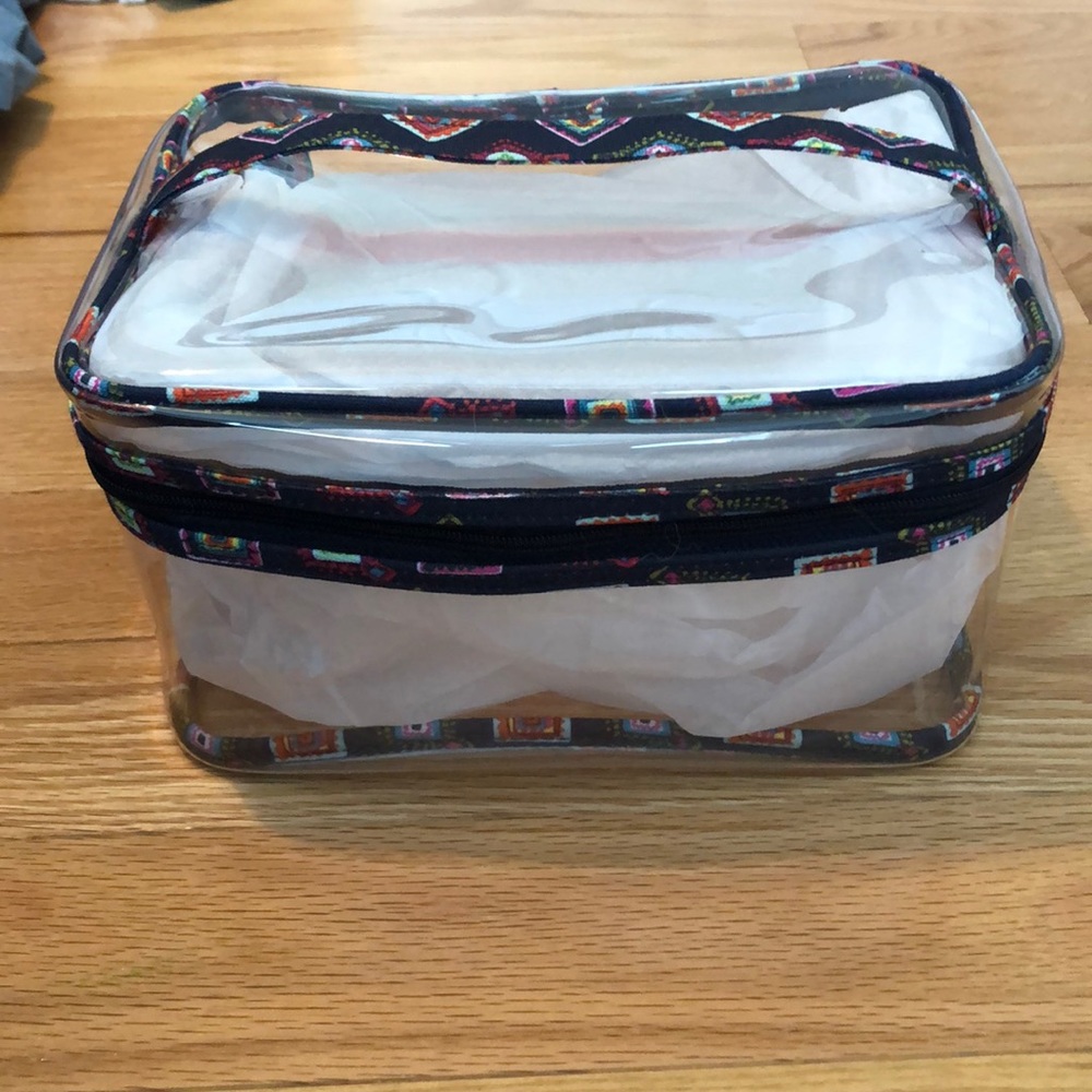 NWT Vera Bradley Clear Cosmetic Case